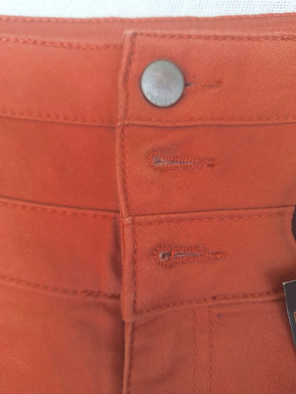 Charlotte Russe Refuge High‑Waisted Stretch Denim Shorts, Rust Color, Size 2 - Picture 3 of 6